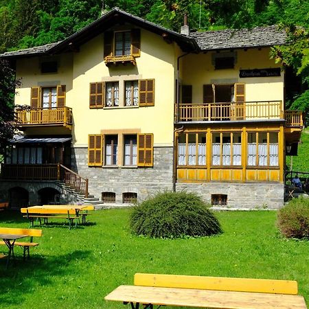 Hotel Villa Tedaldi Gressoney-Saint-Jean Εξωτερικό φωτογραφία