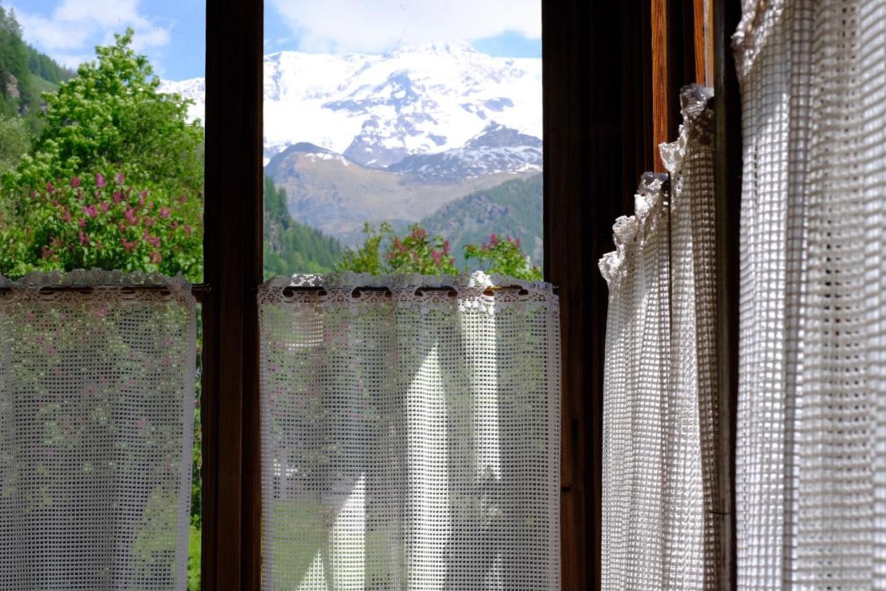 Hotel Villa Tedaldi Gressoney-Saint-Jean Εξωτερικό φωτογραφία