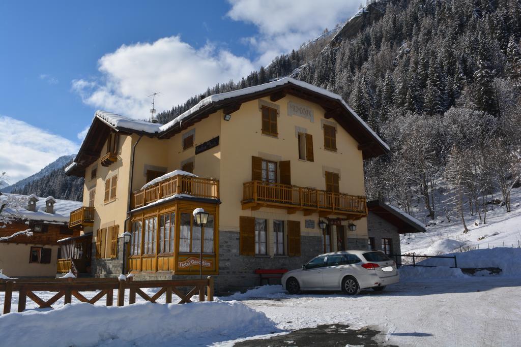 Hotel Villa Tedaldi Gressoney-Saint-Jean Εξωτερικό φωτογραφία