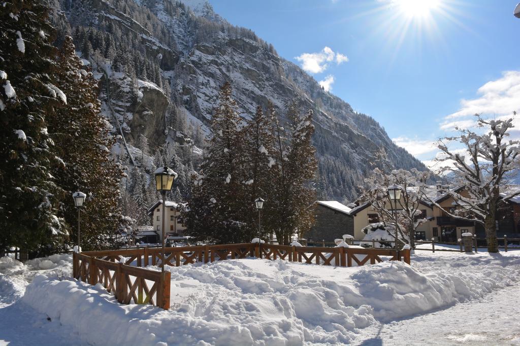 Hotel Villa Tedaldi Gressoney-Saint-Jean Εξωτερικό φωτογραφία
