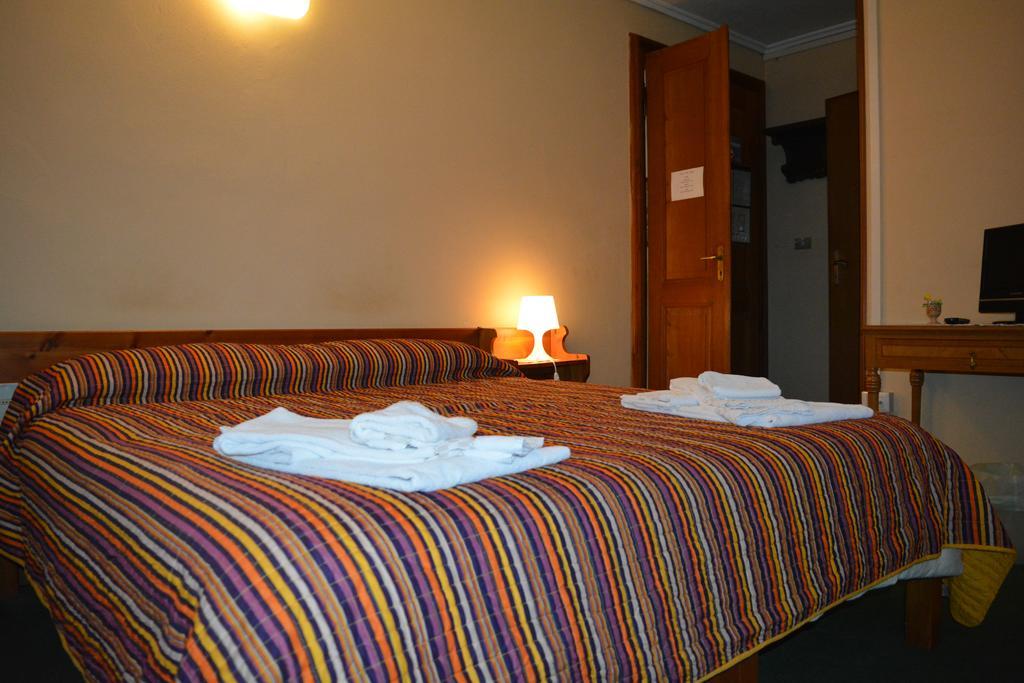Hotel Villa Tedaldi Gressoney-Saint-Jean Εξωτερικό φωτογραφία