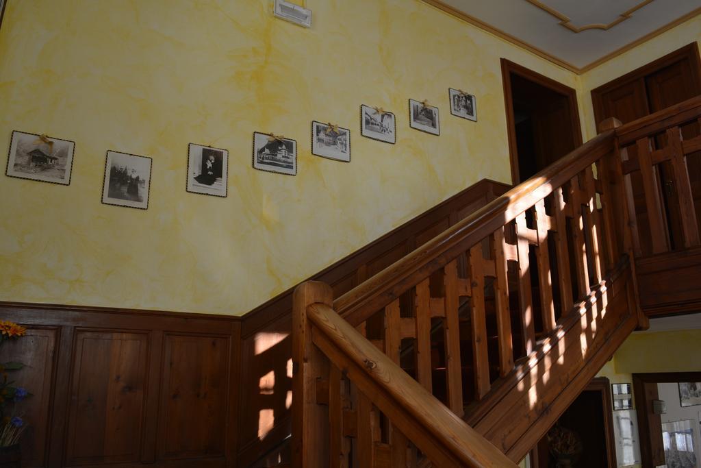 Hotel Villa Tedaldi Gressoney-Saint-Jean Εξωτερικό φωτογραφία