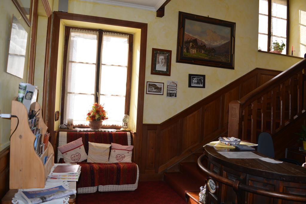 Hotel Villa Tedaldi Gressoney-Saint-Jean Εξωτερικό φωτογραφία